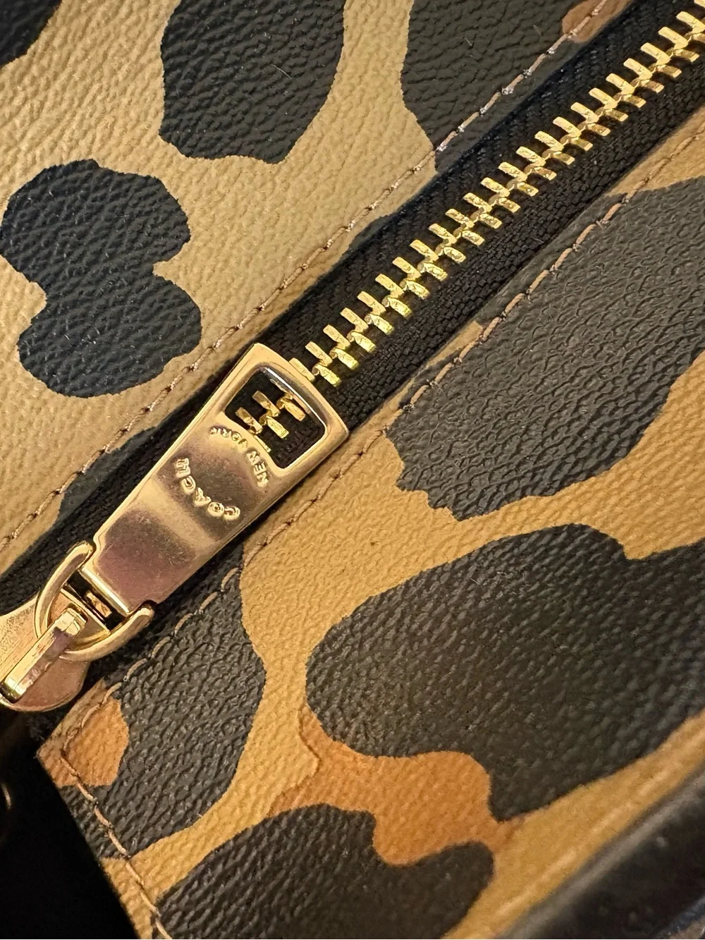 COACH BABY BAG WITH LEOPARD PRINT NWT